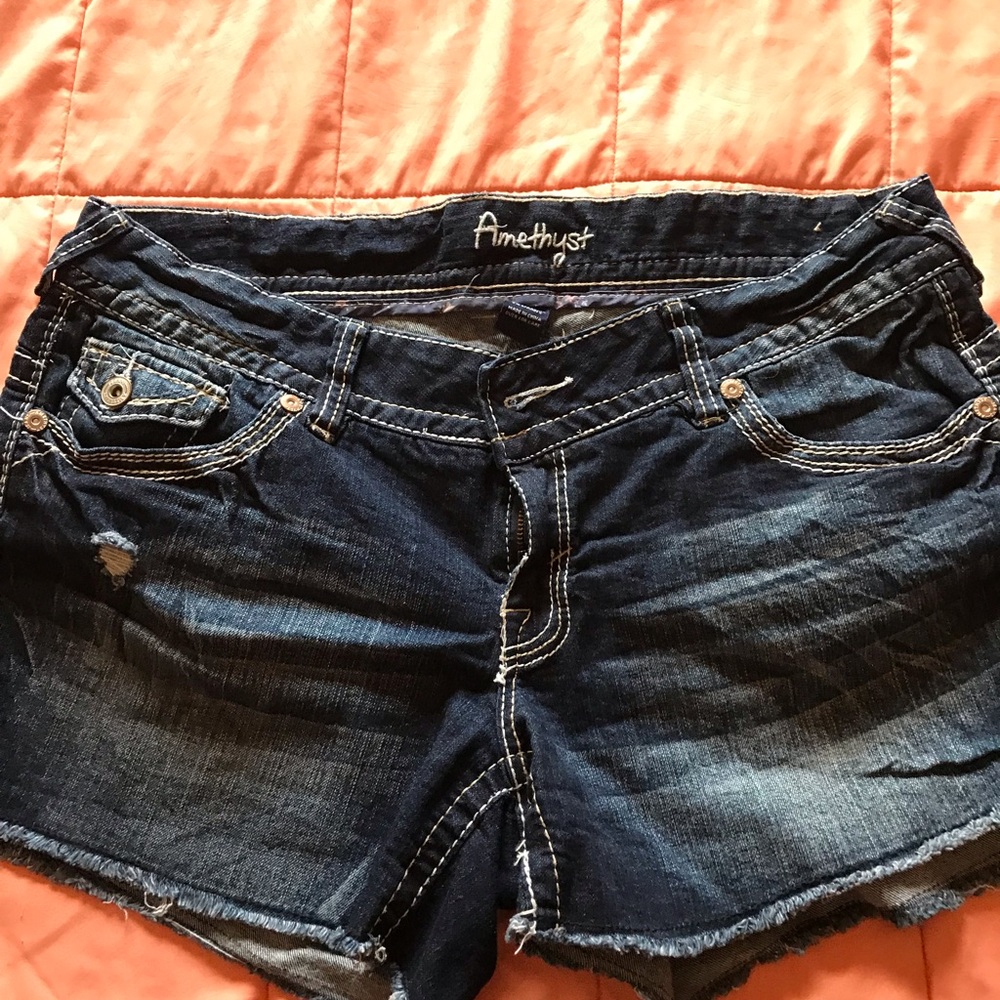 Amethyst jean shorts